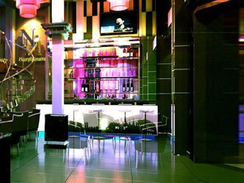 Nana Hotel Bangkok Exterior foto